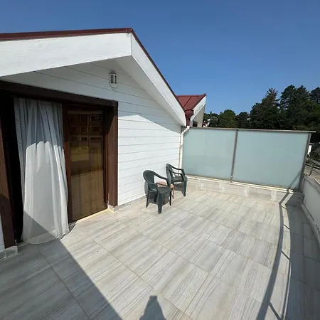 Hotel Almero 3*