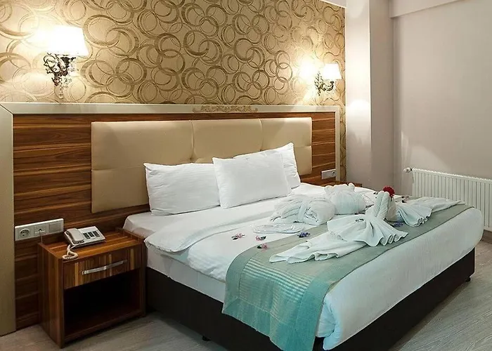 Almero Hotel